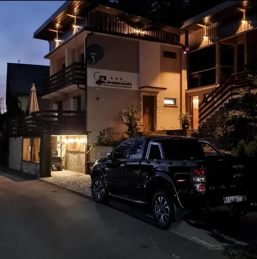 Moonriver Apartment Veljun エクステリア 写真