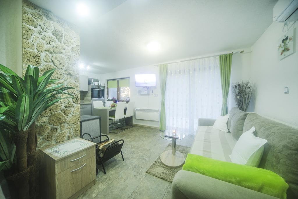 Moonriver Apartment Veljun エクステリア 写真