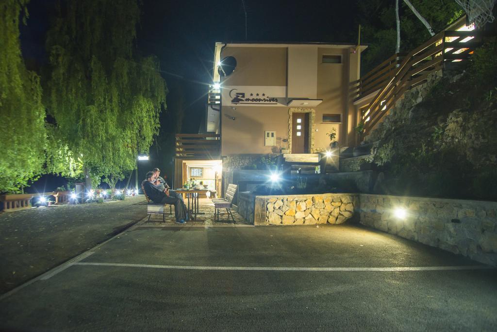 Moonriver Apartment Veljun エクステリア 写真