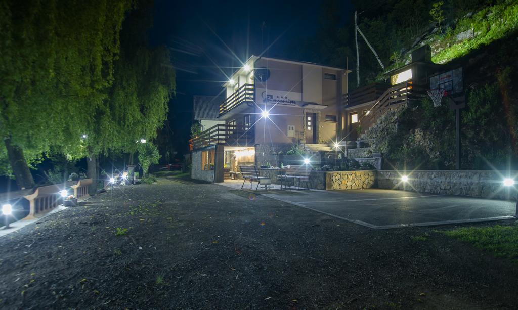 Moonriver Apartment Veljun エクステリア 写真
